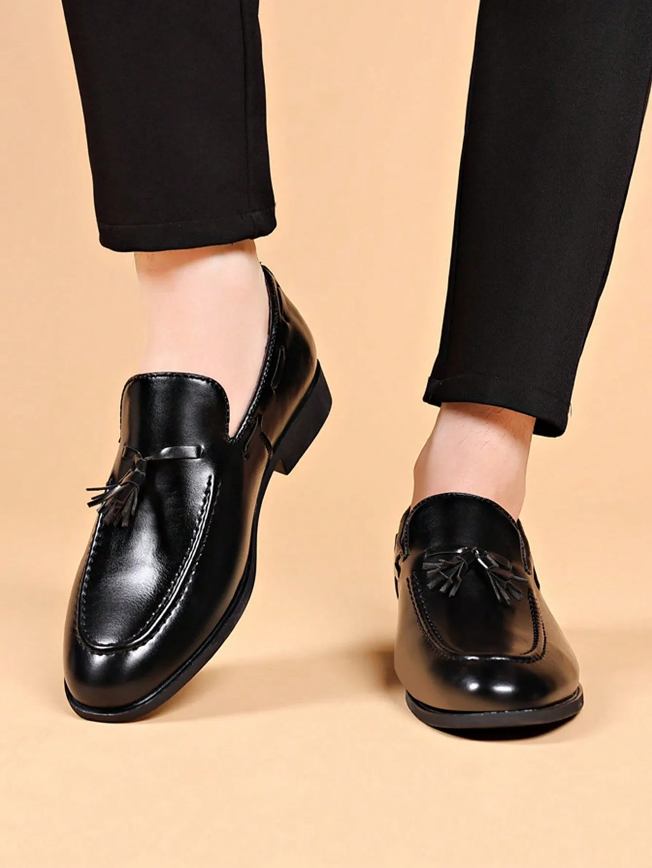 Classic British Style Fringed Loafers For Men