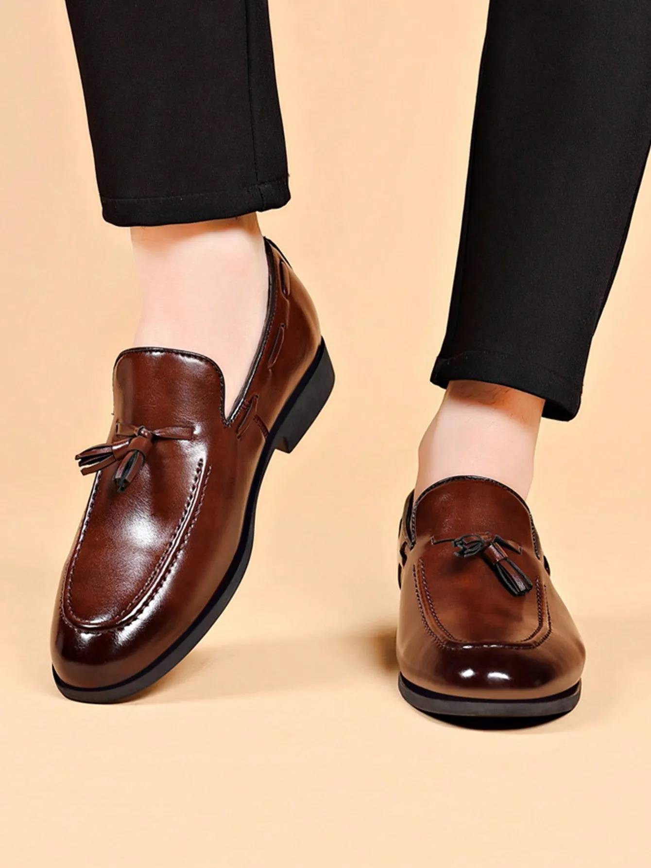 Classic British Style Fringed Loafers For Men