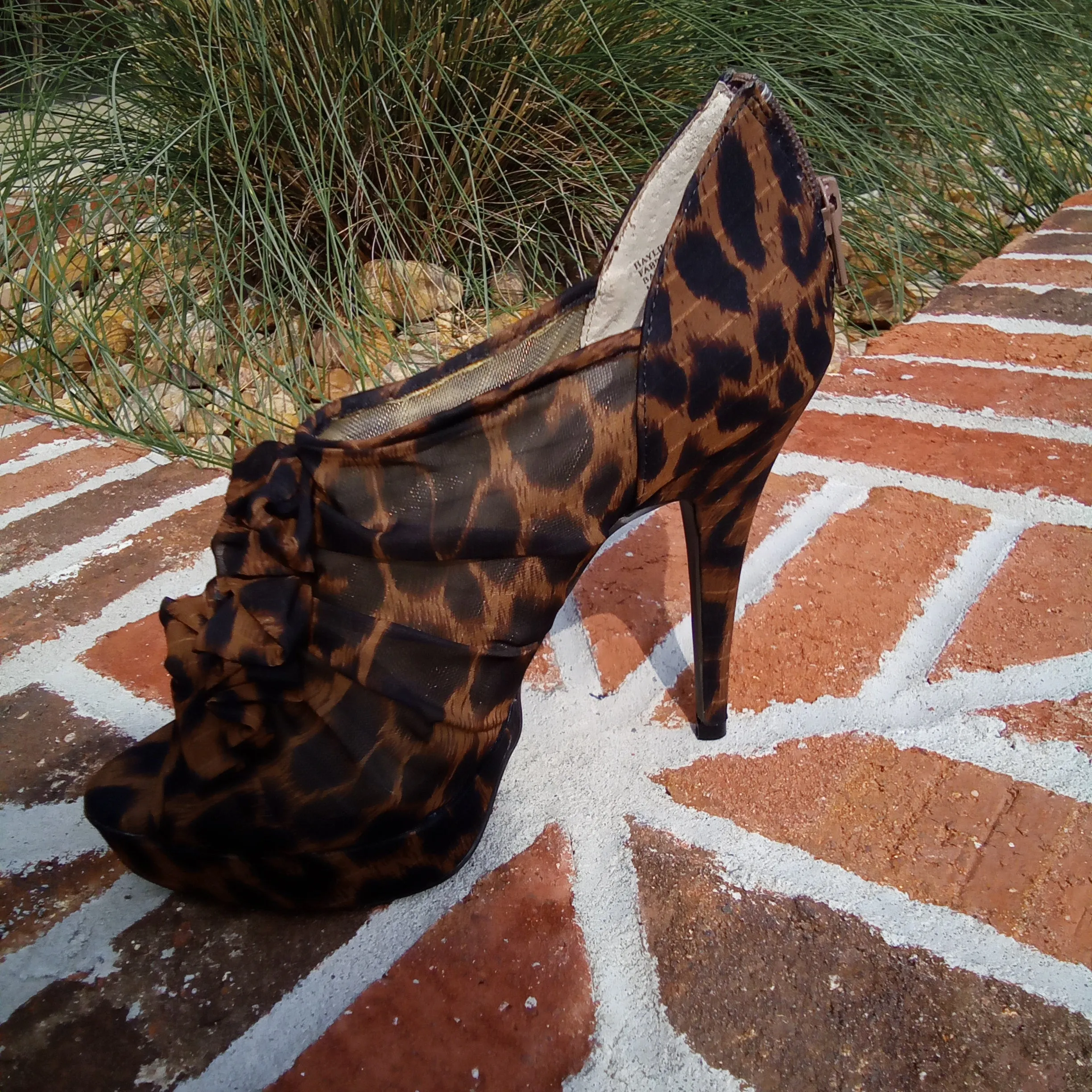 Leopard Platform Zip Back 5" Heels | Chinese Laundry Haylie